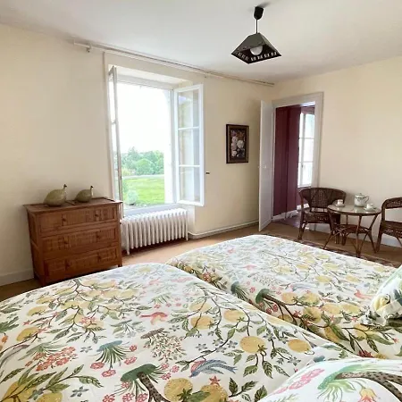 Le Clos De Paris לינה וארוחת בוקר