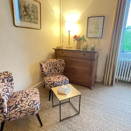 Le Clos De Paris 3*