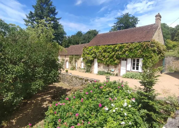 Le Clos De Paris Bed & Breakfast 3*